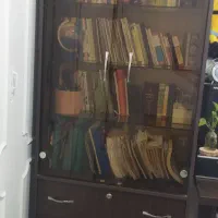 کتابخانه  با ۳ کشو بزرگ جادار میز تحریربا کشو|میز تحریر و کامپیوتر|شیراز, اصلاح‌نژاد|دیوار