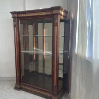 بوفه کاملا تمیز و در حد نو
