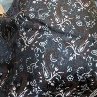 تعدادی تکه پارچه مناسب خیاطی|لوازم خیاطی و بافتنی|کیش, |دیوار