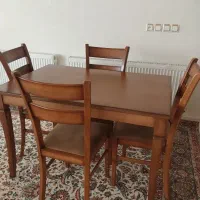 میز ناهارخوری ۴ نفره به همراه ۴ صندلی چوب