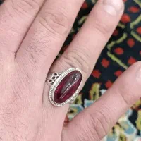 انگشتر یاقوت سرخ