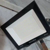 ۲ عدد پروژکتور