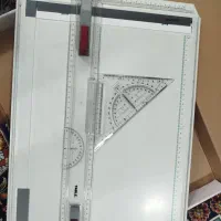 تخته رسم خط‌کش تی