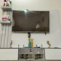 میز تلویزیون دیواری