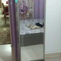 کمدآینه ولوازم آرایش ولباس