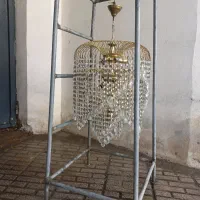 لوستر|لوستر و چراغ آویز|شیراز, میرزاکوچک خان|دیوار