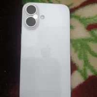 Iphone 16 نرمال رنگ سفید فوق العاده کم‌کارکرد