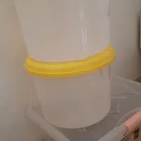 سطل پلاستیکی