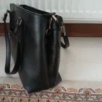 کیف|کیف، کفش، کمربند|قم, انسجام|دیوار