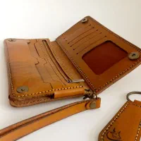 کیف پول چرم طبیعی کاملا نوی نو