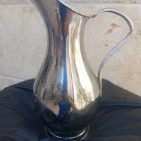 پارچ قدیمی و سماور و قوری