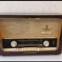 رادیو قدیمی لامپی آلمانی گروندیگ مدل ۲۰۸۸ (fm)دار