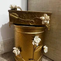 جا دستمال و سطل