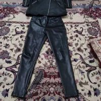 چند لباس چرم|لباس|گلپایگان, |دیوار