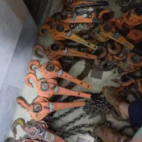 تیفور و جرثقیل دستی