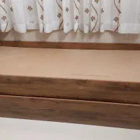 تخت کشویی