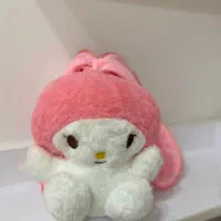 تعدادی عروسک|اسباب‌بازی بچه|ساری, |دیوار