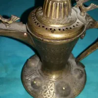 دله برنجی عربی قدیمی کلکسیونی .|کلکسیون اشیاء عتیقه|مشهد, حرم مطهر رضوی|دیوار