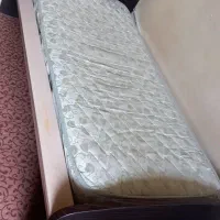تخت یک نفره