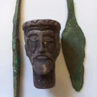 مجسمه زیرخاکی نیزه وسرنیزه قدیمی اشکانیان