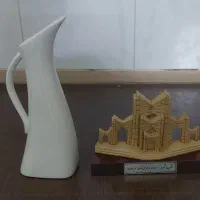دکوری و تندیس