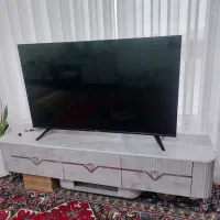 تلویزیون و میزتلویزیون