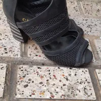 کفش سایز ۳۹