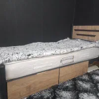 تخت آهنی بازیر فلزی محکم  یک نفره