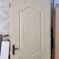 درب اتاق به همراه چارچوب و قفل