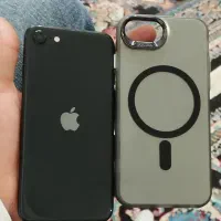 iphone SE 2022 بدون نقطه کلکسیونی|موبایل|مشهد, چاهشک|دیوار