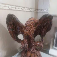 مجسمه عقاب