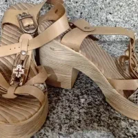 صندل یا کفش زنانه