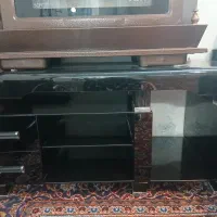 میز تلویزیون شیشه ای محکم سالم قیمت توافقی