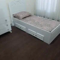 تخت و دراور