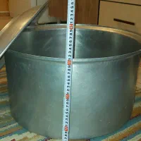 قابلمه روحی بزرگ با بدنه محکم و ضخیم|ظروف پختوپز|تهران, نیروی هوایی (پیروزی)|دیوار