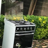 اجاق گاز و یخچال