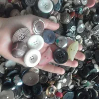 دکمه های رنگارنگ ویک رنگ|لوازم خیاطی و بافتنی|زرندیه, |دیوار