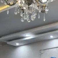 لوستر و دو عدد دیوارکوب