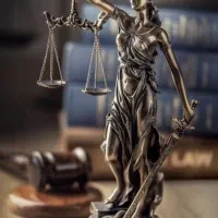 وکیل پایه یک دادگستری