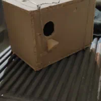 قفس طوطی بزرگ فلزی همراه با لانه|لوازم جانبی حیوانات|بیرجند, |دیوار