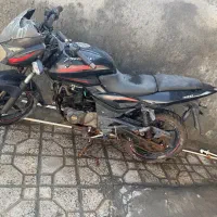 موتور باجاج ۱۸۰