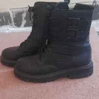 نیم بوت زنانه سایز ۳۷ بسیار شیک و جدید