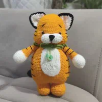 عروسک دستبافت