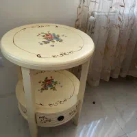میز چوبی گلدار(فروش فوری)