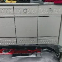 تخت وکنسول