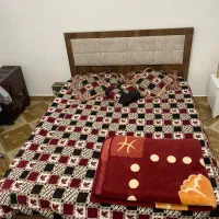 تخت خواب دو نفره|تخت و سرویس خواب|صومعه‌سرا, |دیوار
