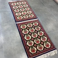 یک جفت پشتی دست بافت