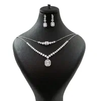 نیم ست نقره زنانه جی تی ای مدل امرالدکات 7922060