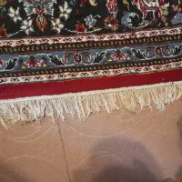 دو عدد فرش ۹ متری دوعدد ۶ متری وچهار عدد پشتی