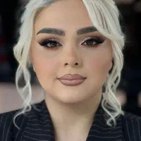 جشنواره میکاپ و شنیون و عروس یلدایی ۵۰ درصد تخفیف|خدمات آرایشگری و زیبایی|مشهد, رضاشهر|دیوار